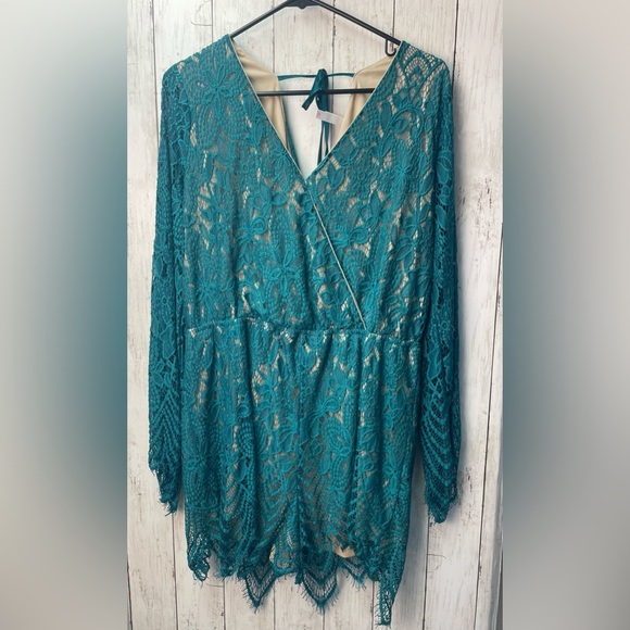 Xhilaration Teal and Beige Lace Romper - Picture 1 of 13